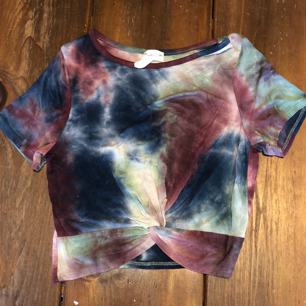 Tie-dye crop top